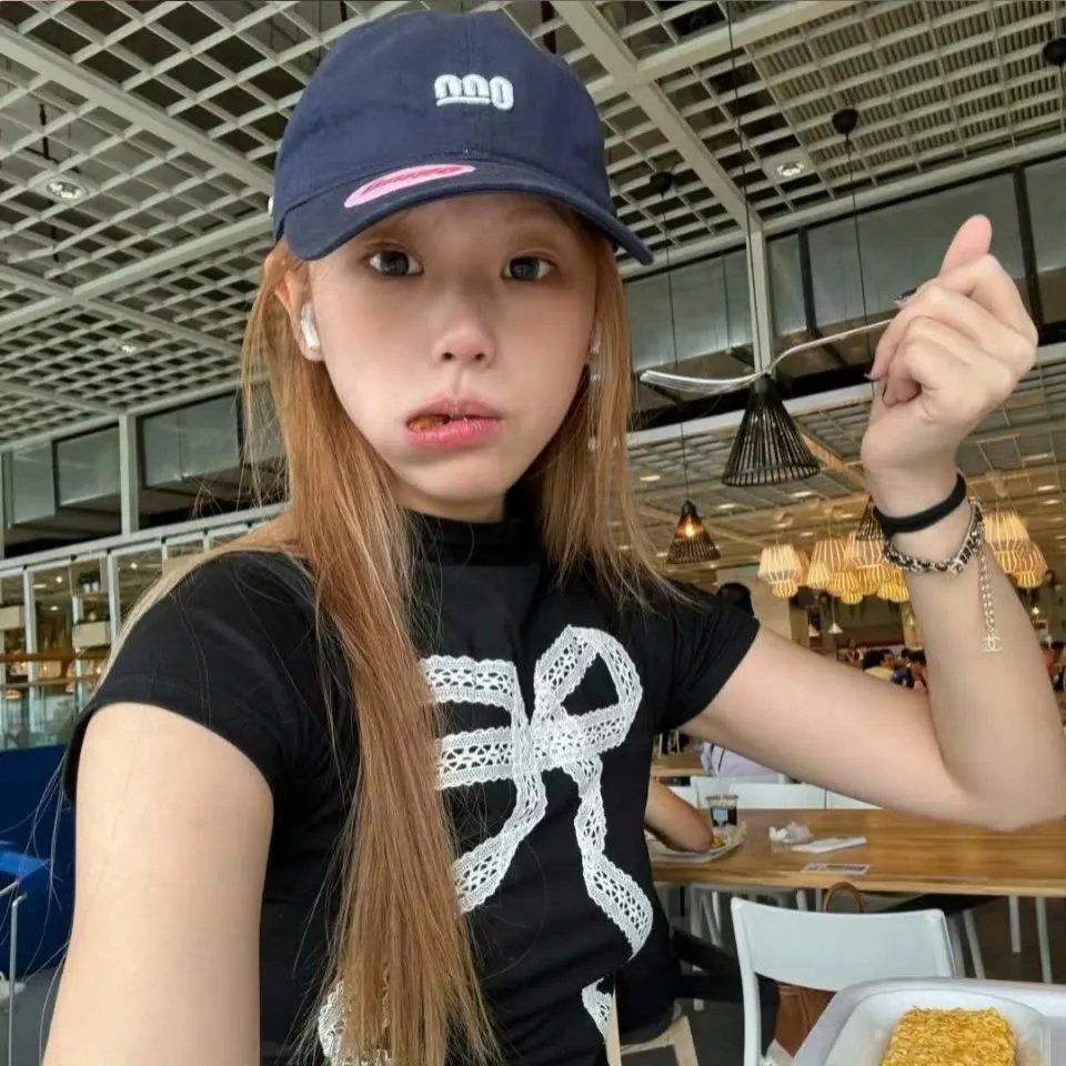 霍莉